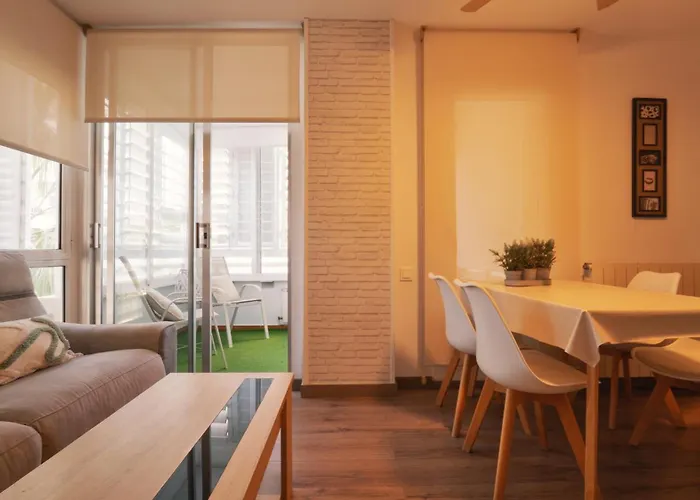 Seahomes Vacations - Coral Sun In Fenals 아파트 료렛 드 마르