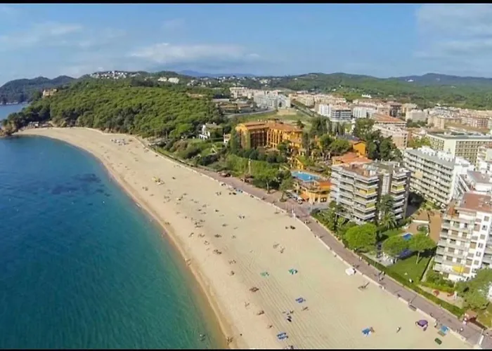 Seahomes Vacations - Coral Sun In Fenals * 료렛 드 마르