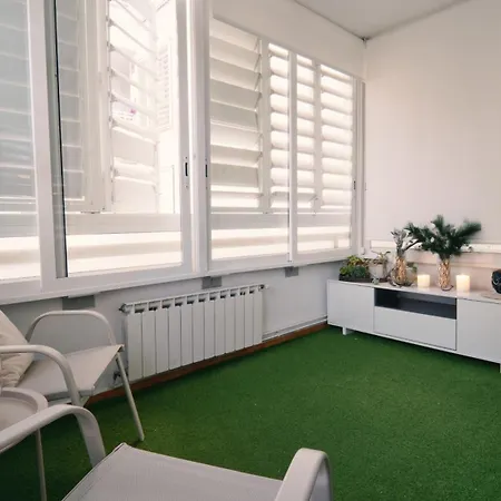 Apartamento Seahomes Vacations - Coral Sun In Fenals Lloret de Mar